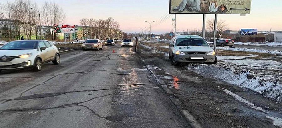 В Усолье-Сибирском 7-летняя девочка попала под машину