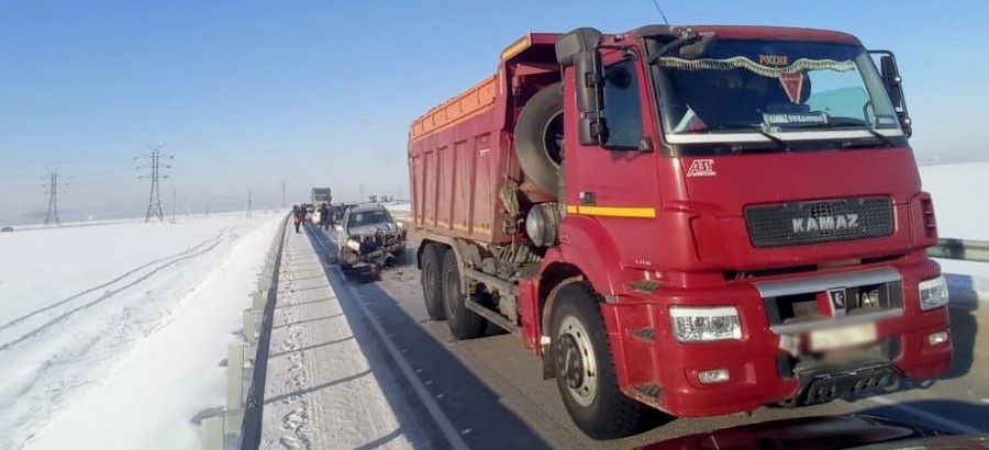Сразу два ДТП на одном участке дороги в Усольском районе
