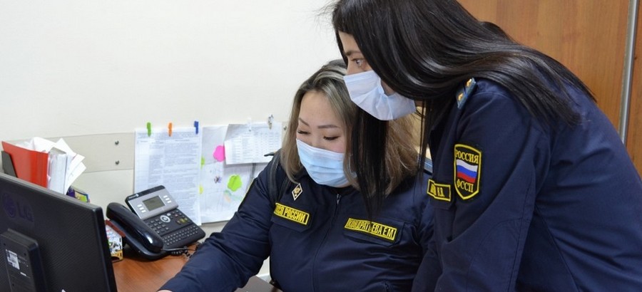 Судебные приставы взыскали ущерб за ДТП